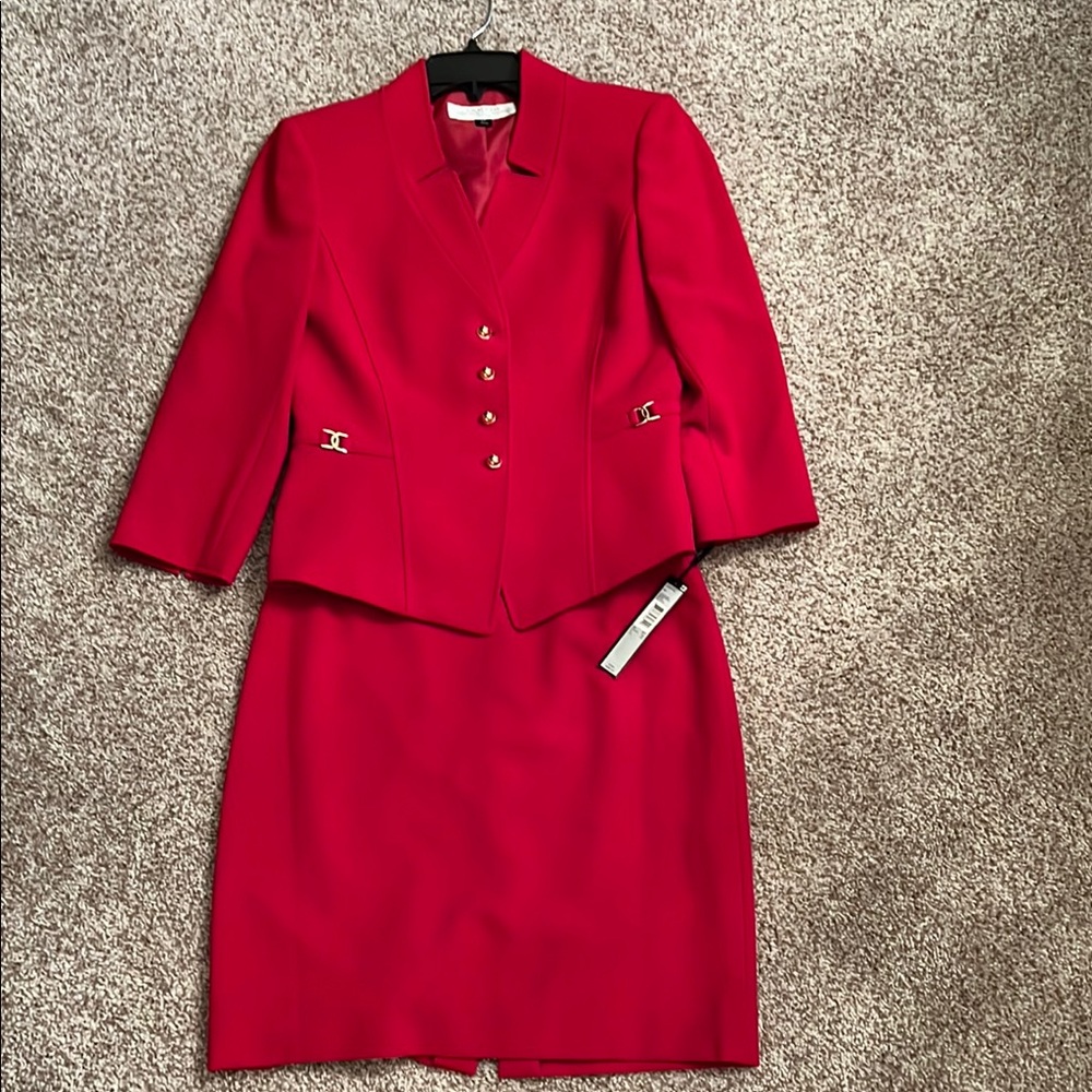 Elegant Red Women's Skirt Suit